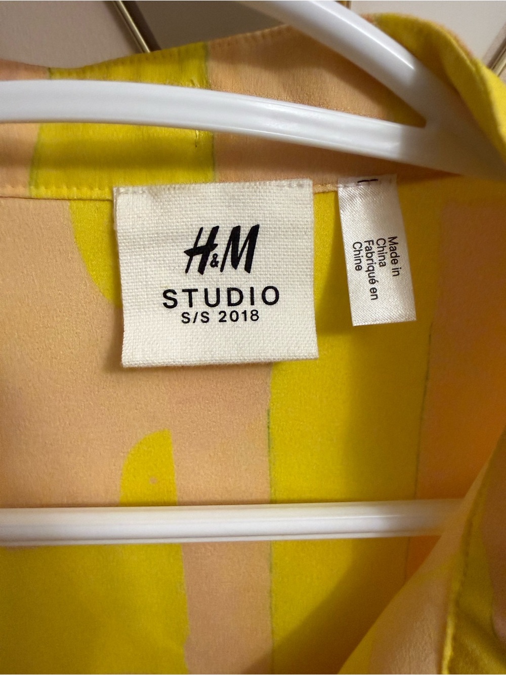 H&M Studio Yellow and Peach Abstract Blouse - Picture 4 of 6